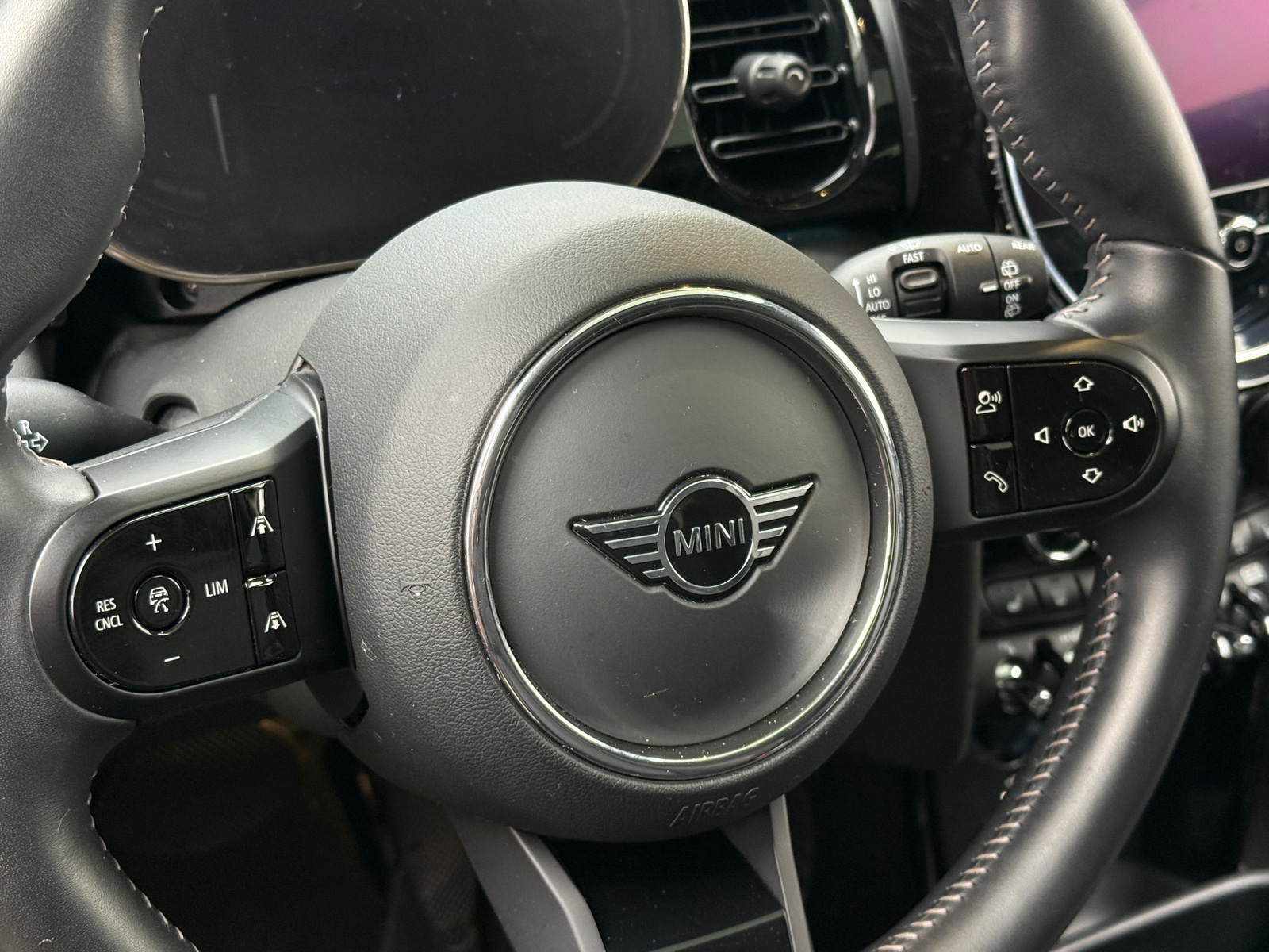 Thumbnail: 2024 MINI Cooper Hardtop - 4
