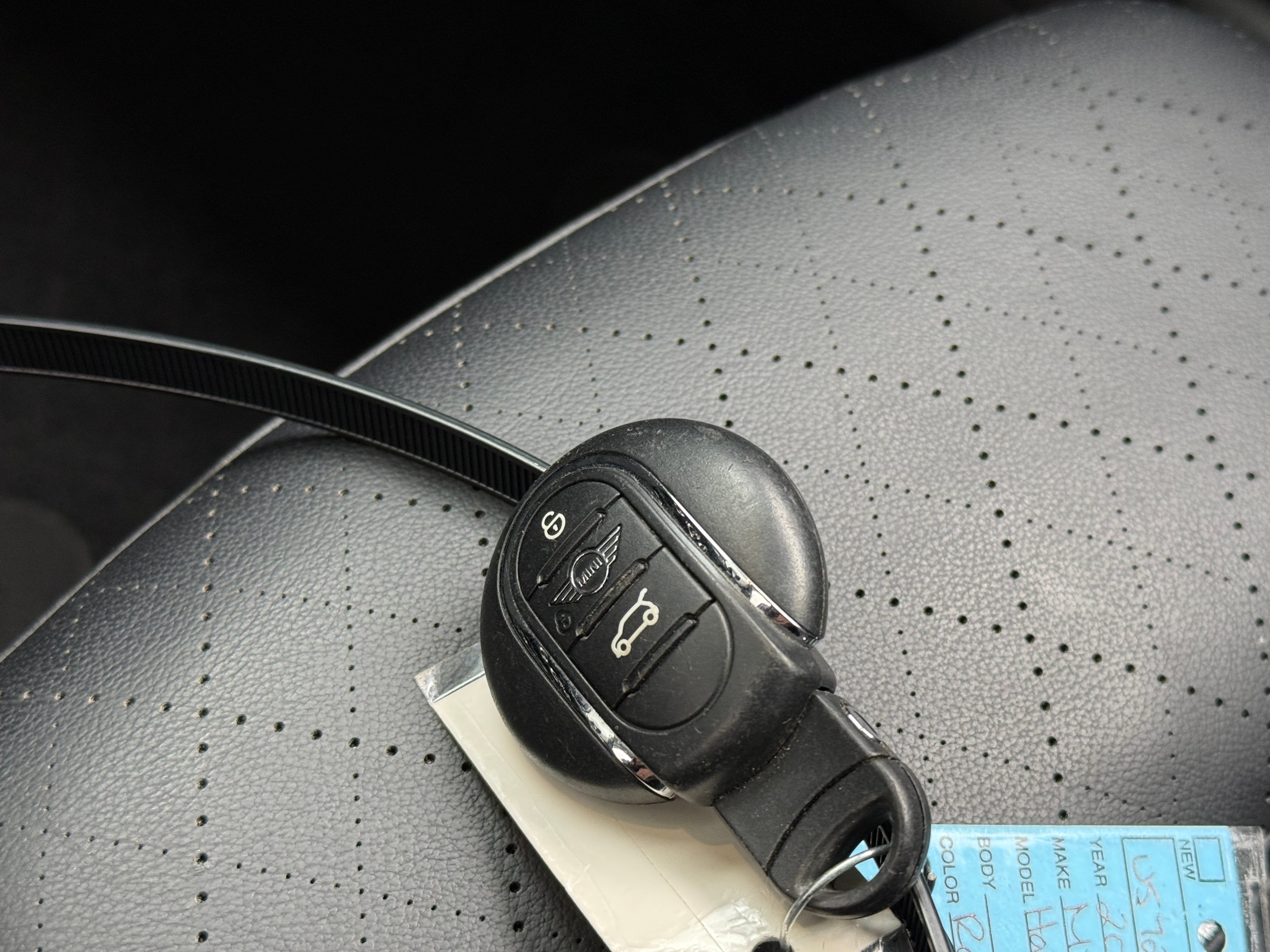 Used 2024 MINI Hardtop 2 Door SE with VIN WMW13DJ03R2U57255 for sale in Oak Creek, WI