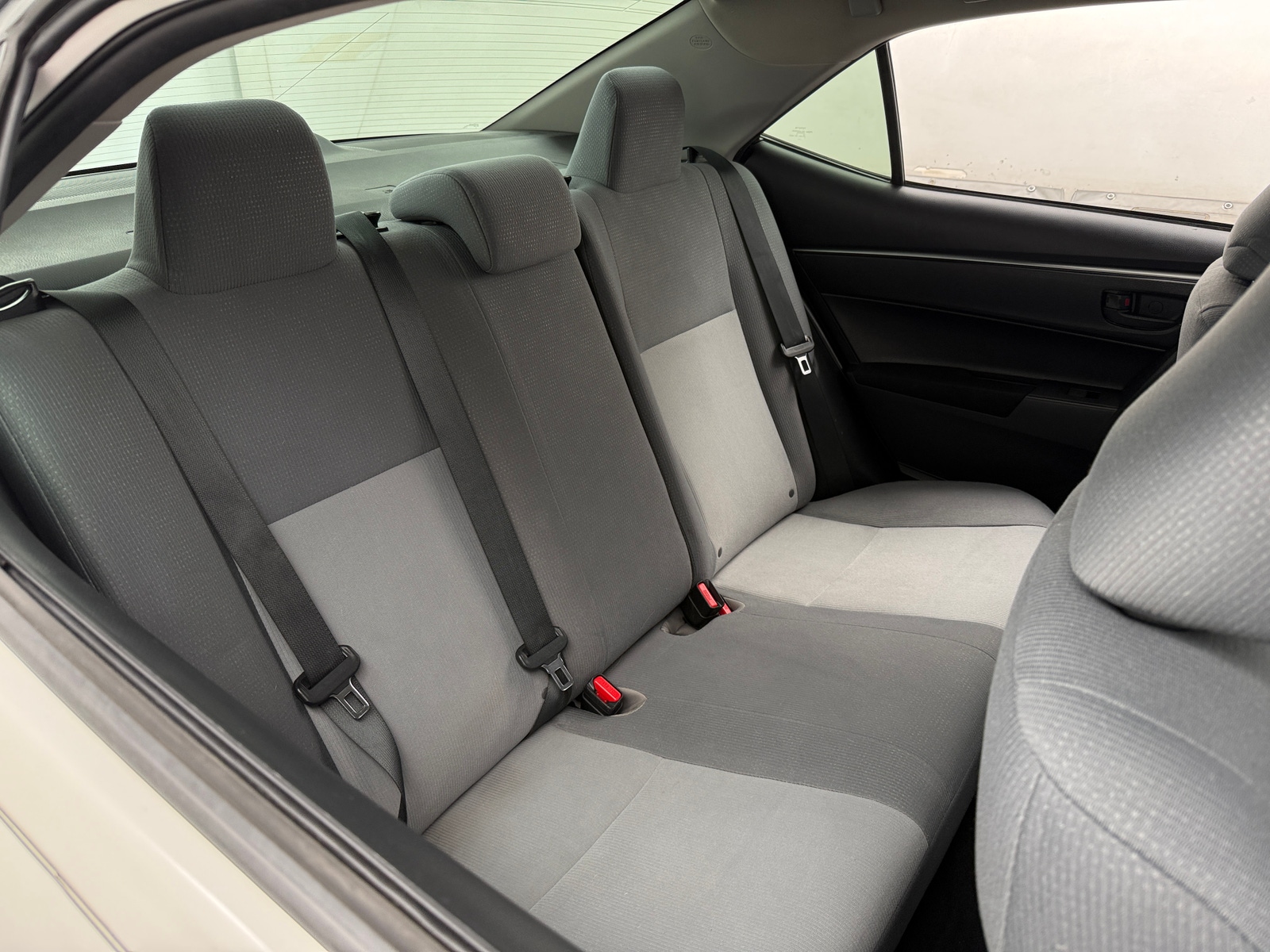 Thumbnail: 2015 Toyota Corolla - 6