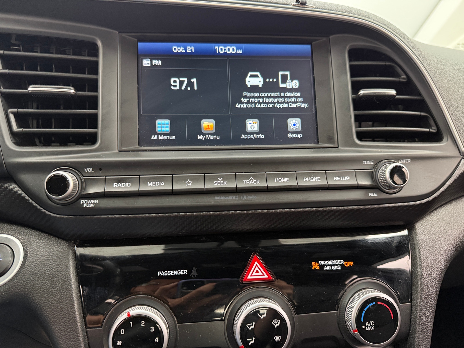 Thumbnail: 2019 Hyundai Elantra - 3