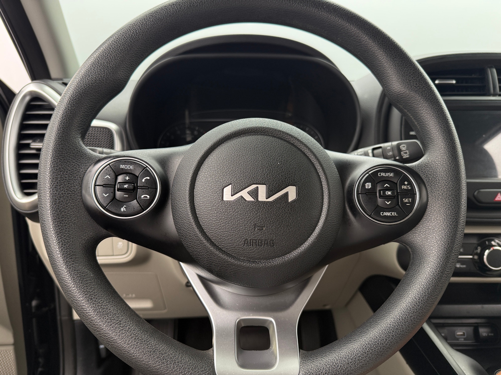 Thumbnail: 2022 Kia Soul - 5