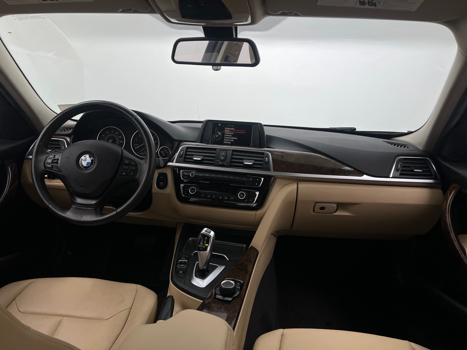Thumbnail: 2017 BMW 3 Series - 2