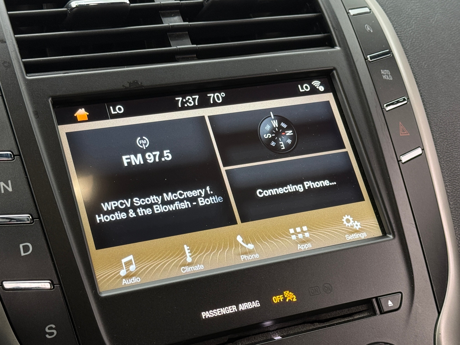 Thumbnail: 2017 Lincoln MKC - 3