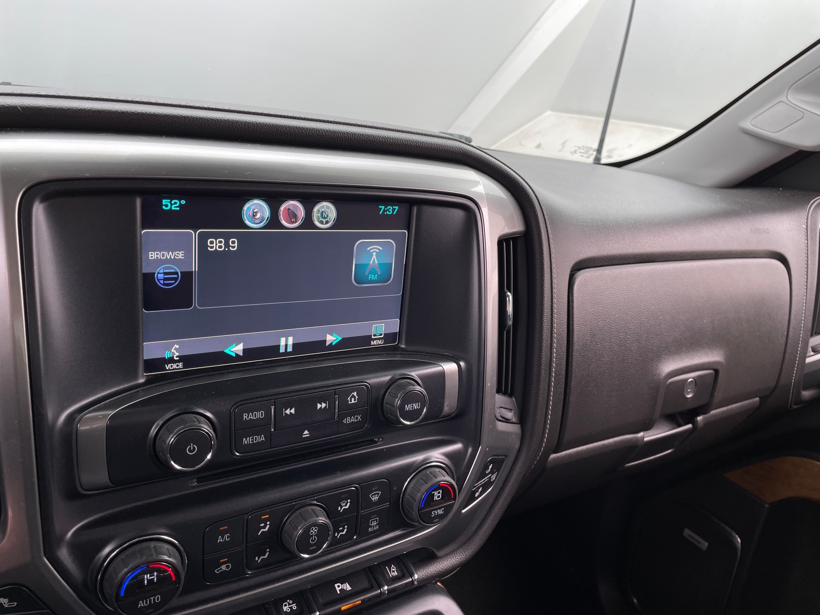 Thumbnail: 2014 Chevrolet Silverado 1500 - 3