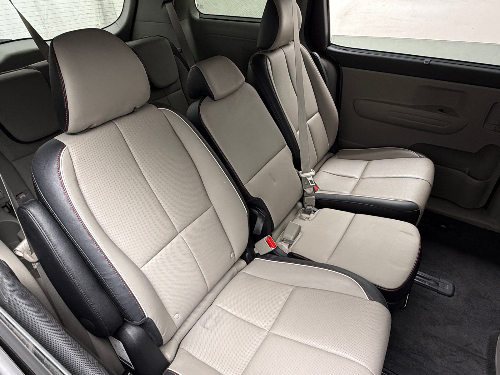 Thumbnail: 2019 Kia Sedona - 5