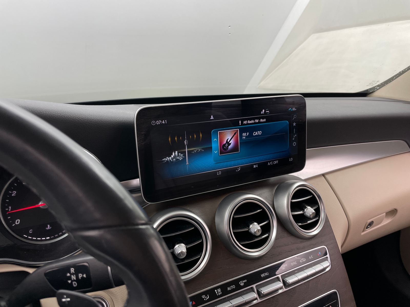 Thumbnail: 2019 Mercedes-Benz C-Class - 3