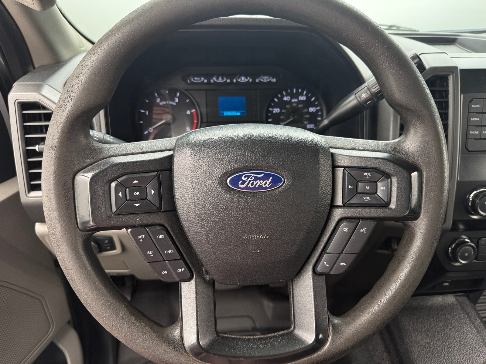 Thumbnail: 2019 Ford Econoline - 5