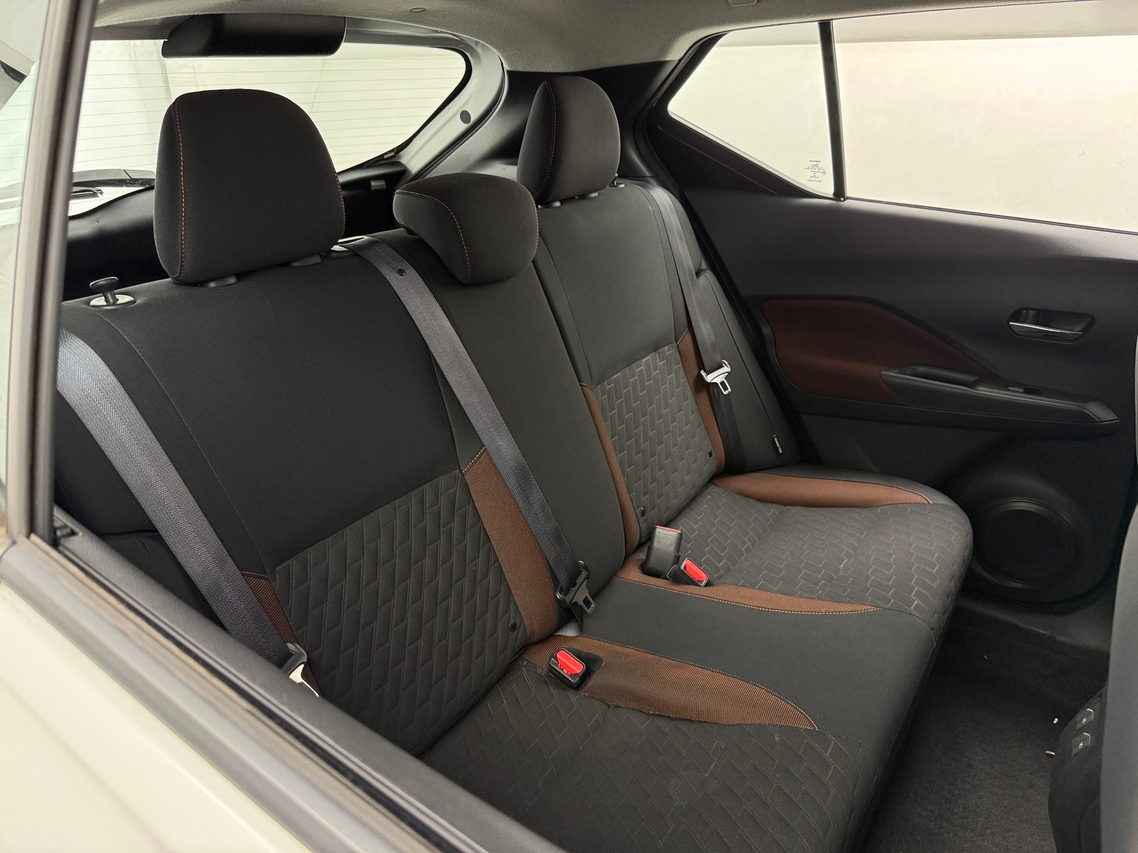 Thumbnail: 2021 Nissan Kicks - 6