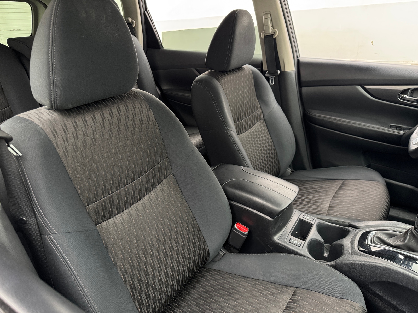 Thumbnail: 2018 Nissan Rogue - 2