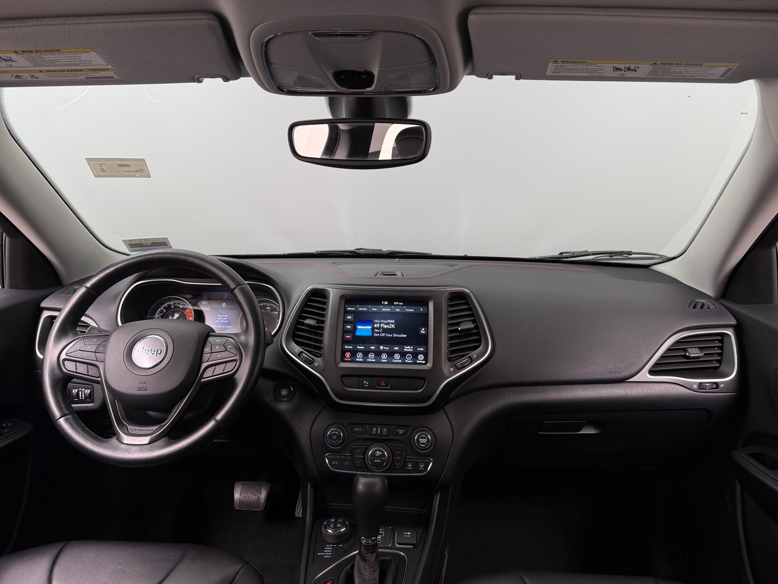 Thumbnail: 2020 Jeep Cherokee - 3