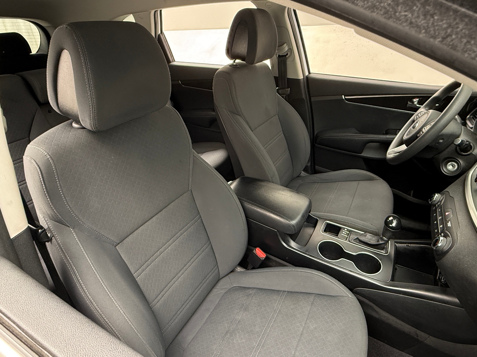 Thumbnail: 2016 Kia Sorento - 2