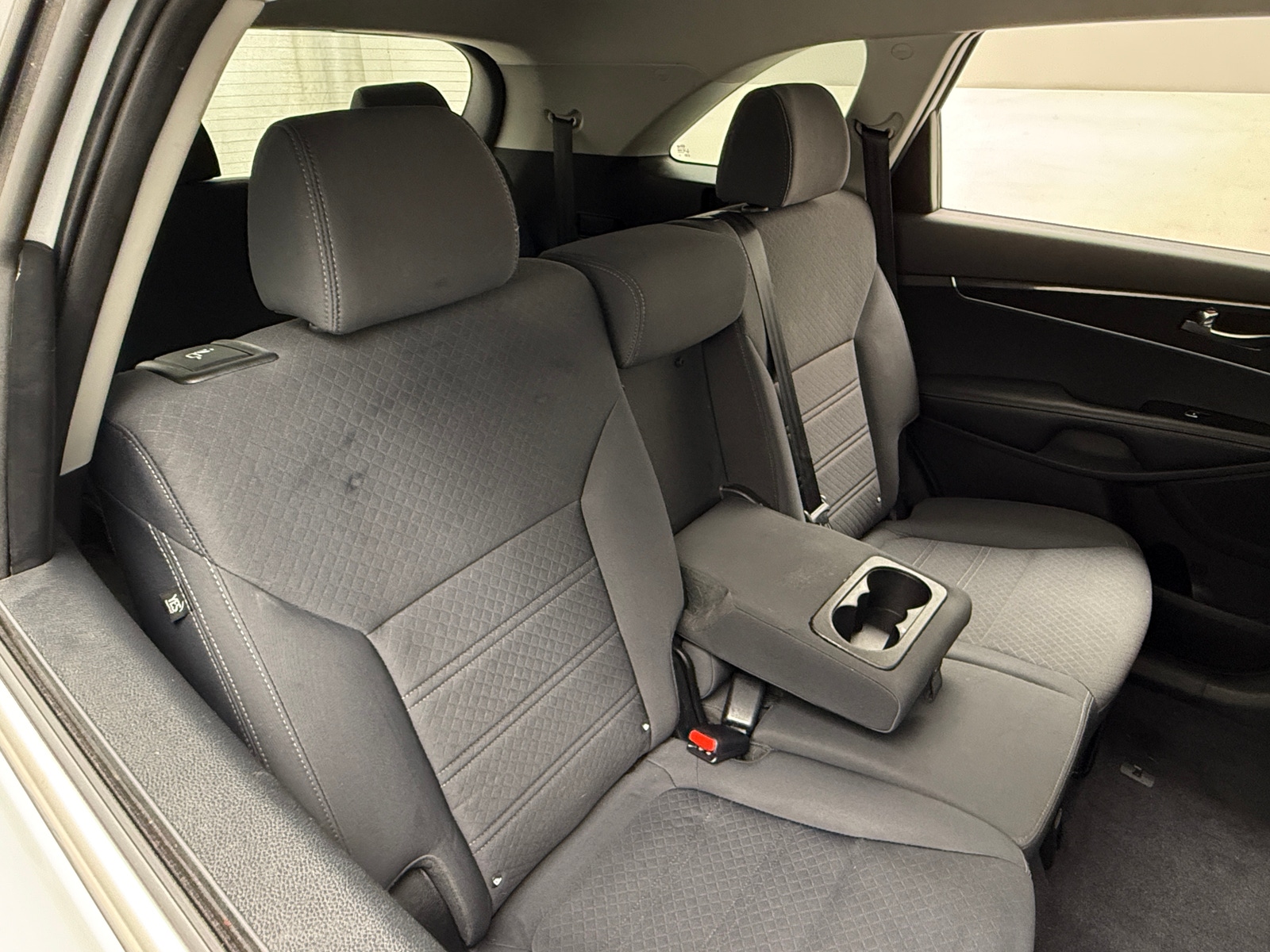 Thumbnail: 2016 Kia Sorento - 6
