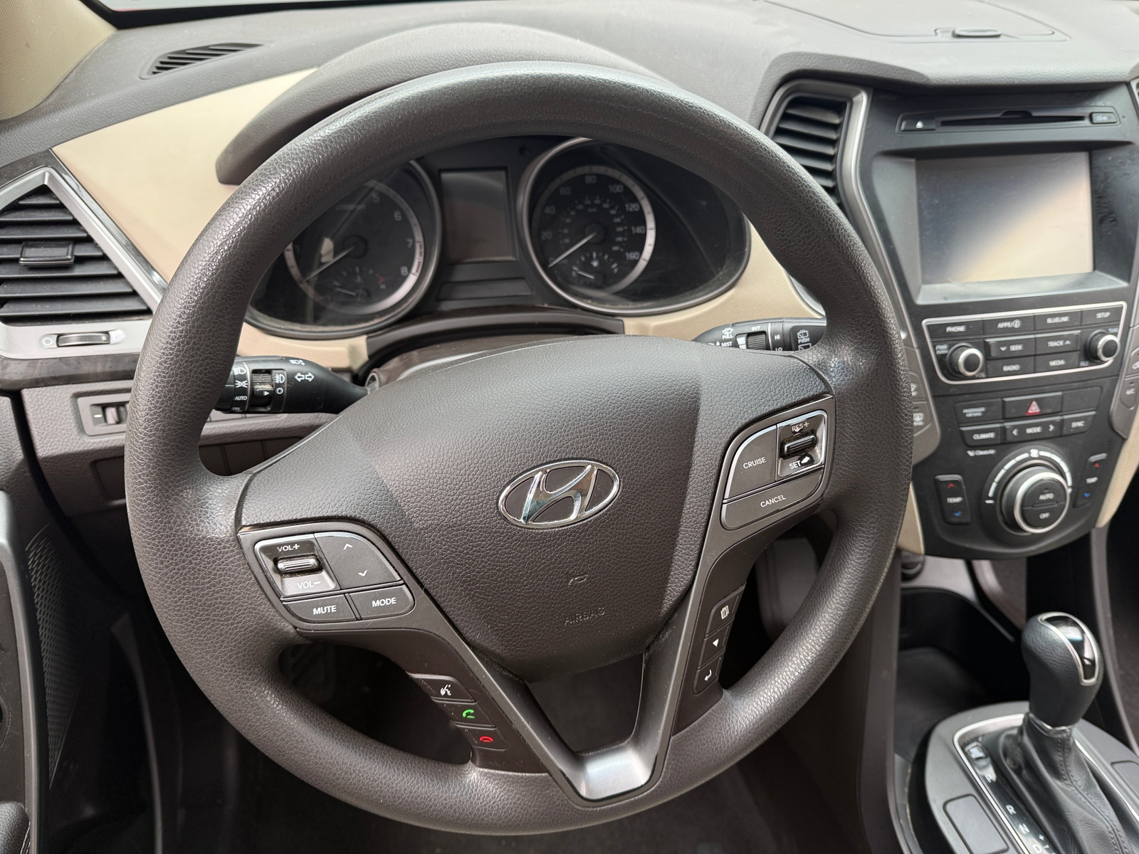 Thumbnail: 2017 Hyundai Santa Fe - 5
