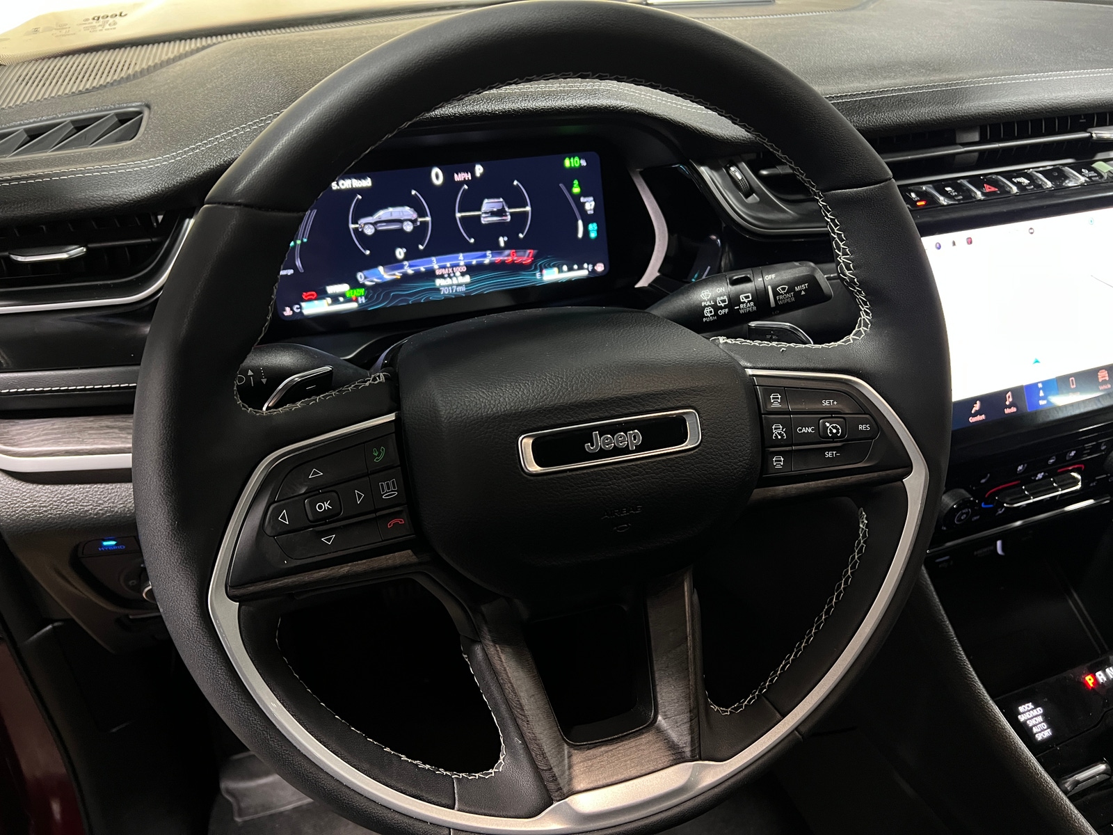 Thumbnail: 2023 Jeep Grand Cherokee - 4