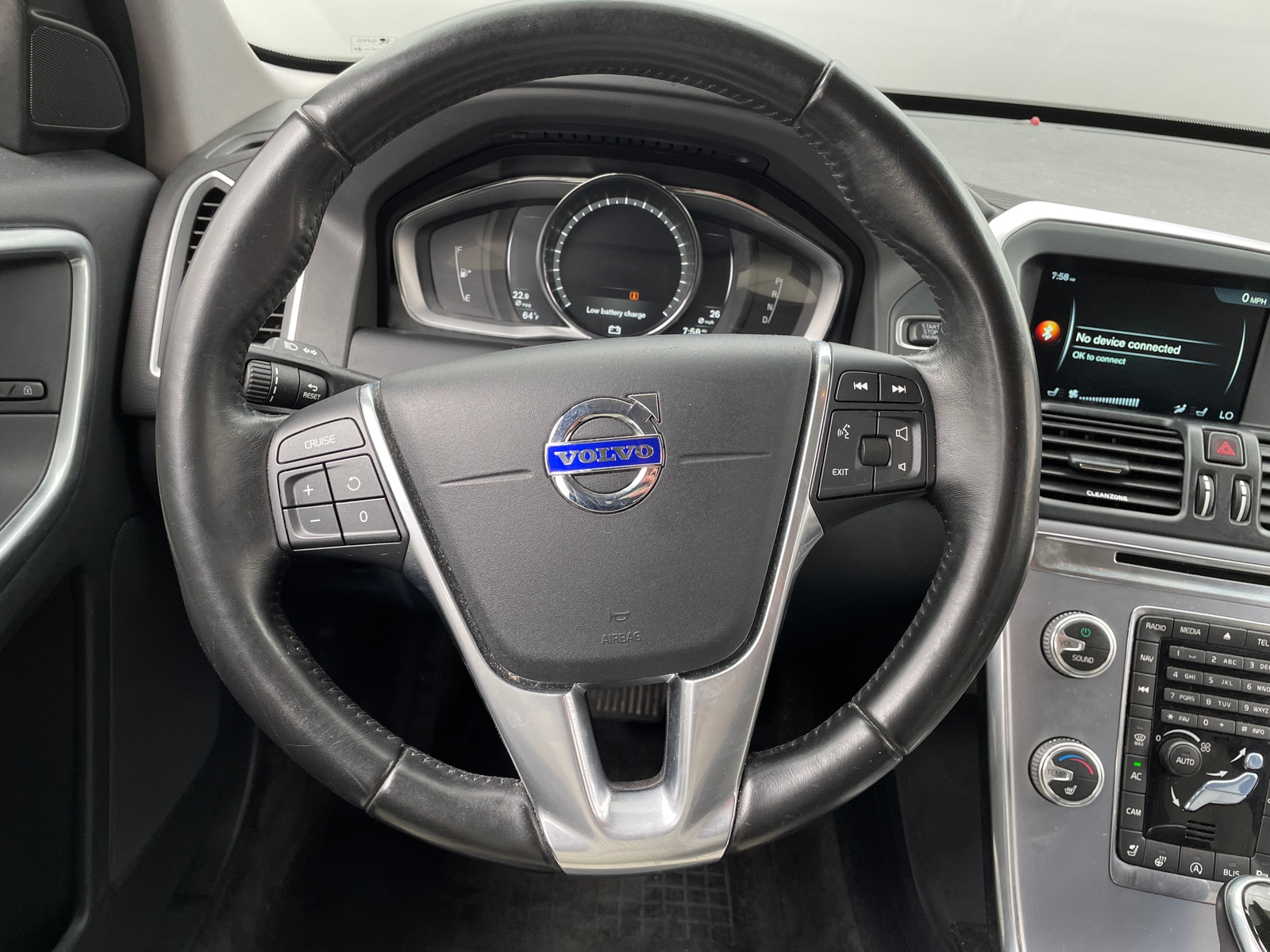 Thumbnail: 2017 Volvo XC60 - 4