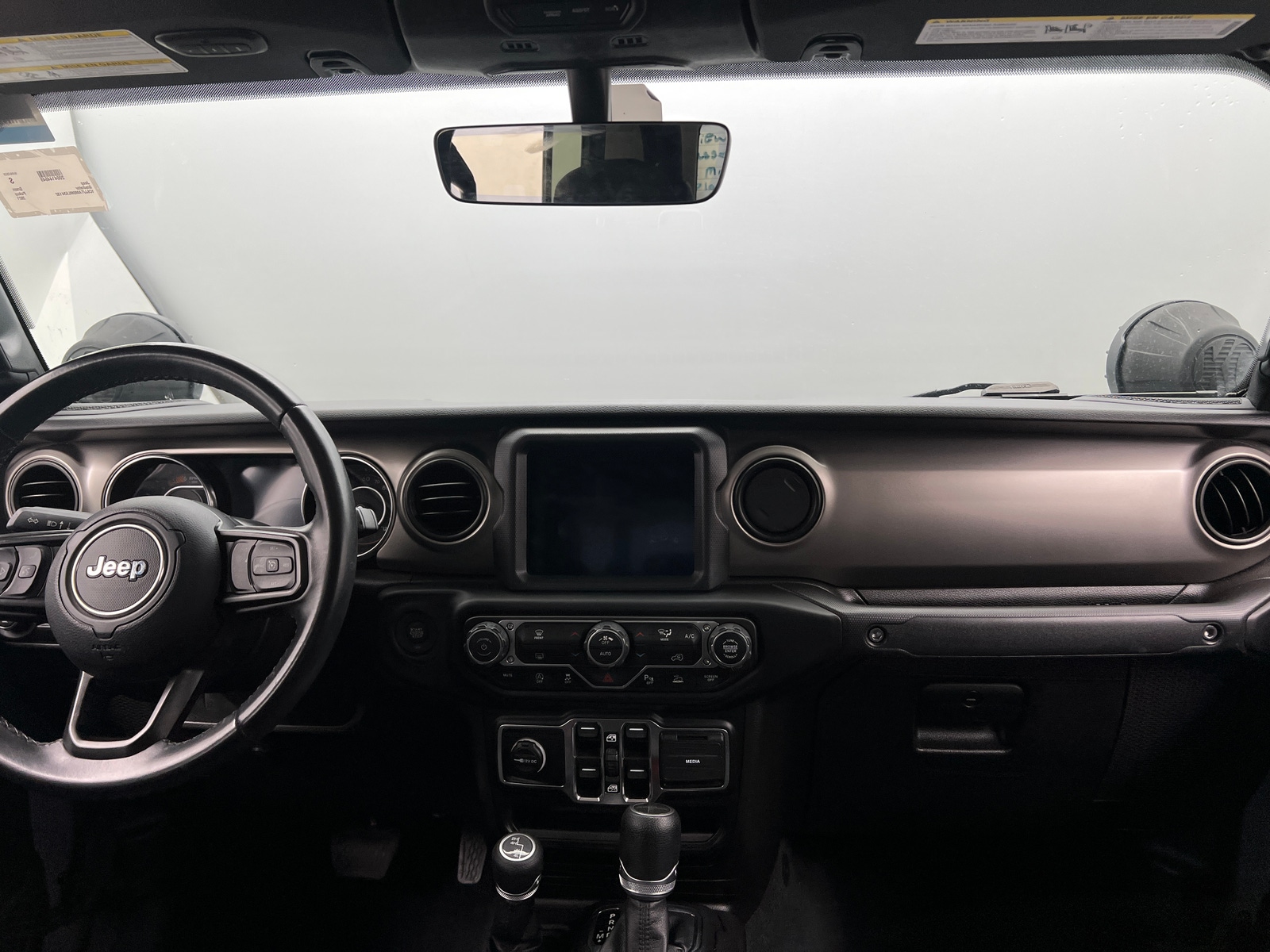 Thumbnail: 2021 Jeep Gladiator - 3