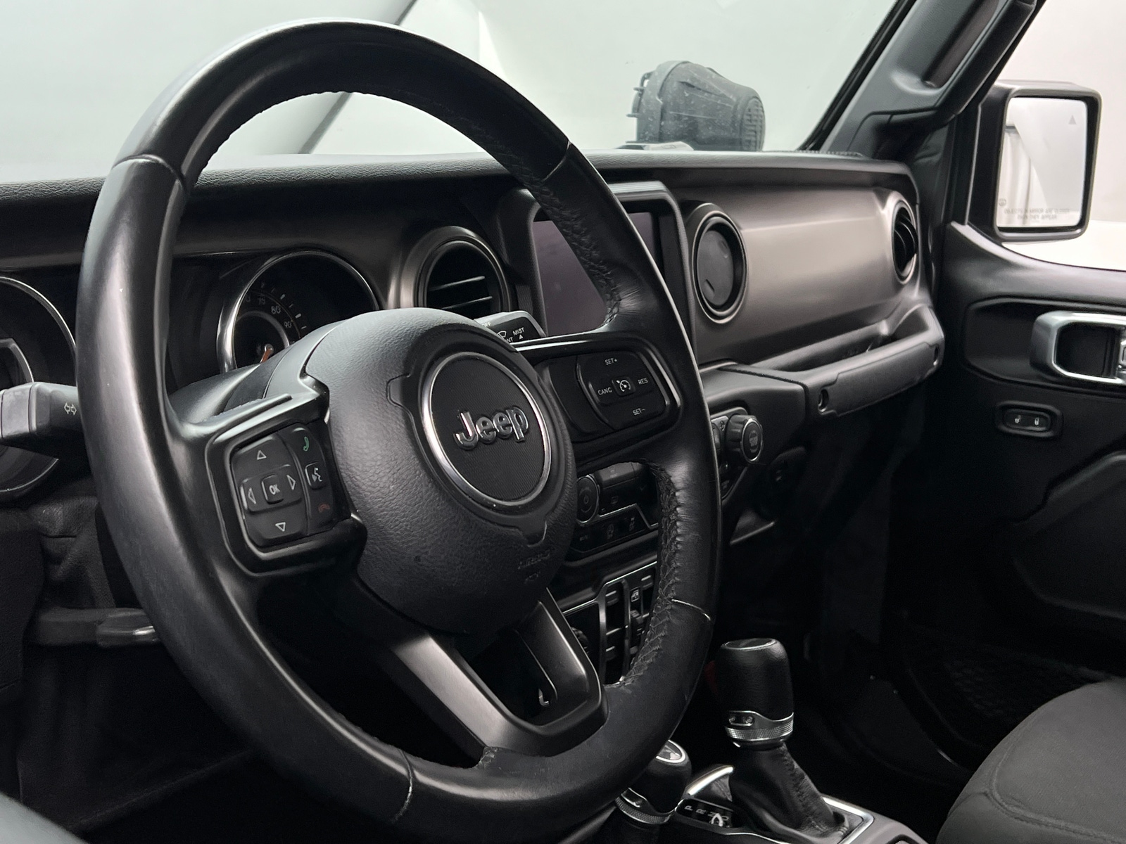 Thumbnail: 2021 Jeep Gladiator - 5