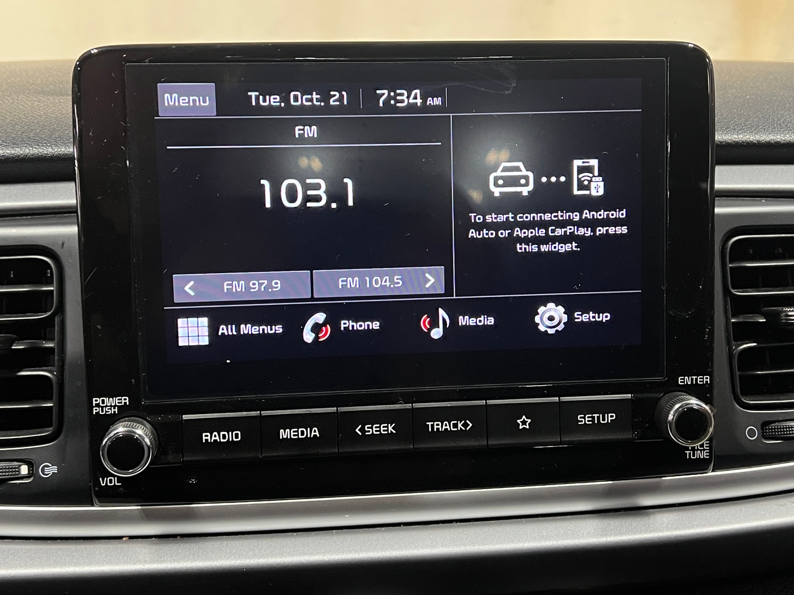 Thumbnail: 2023 Kia Rio - 4