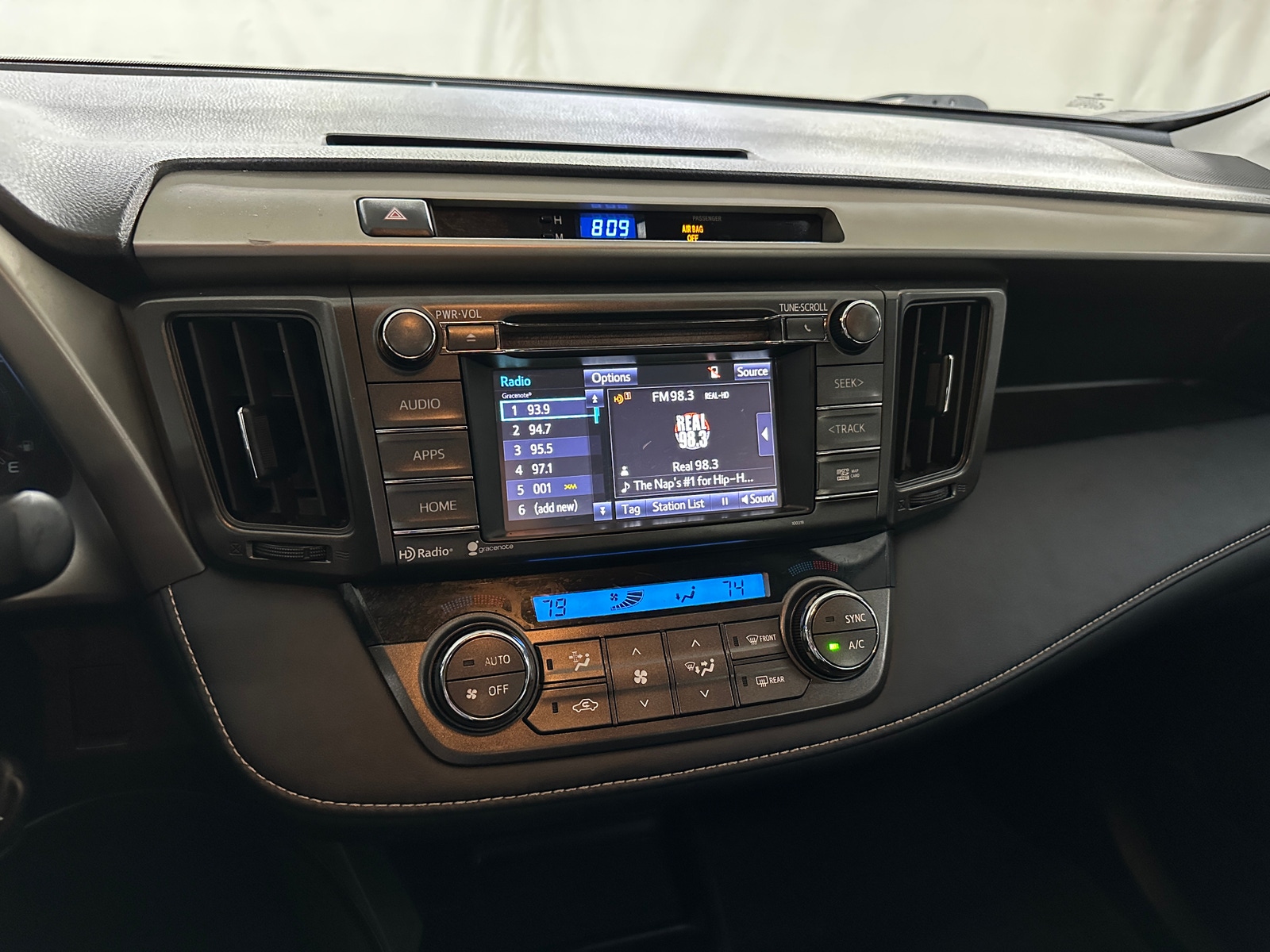 Thumbnail: 2014 Toyota RAV4 - 4