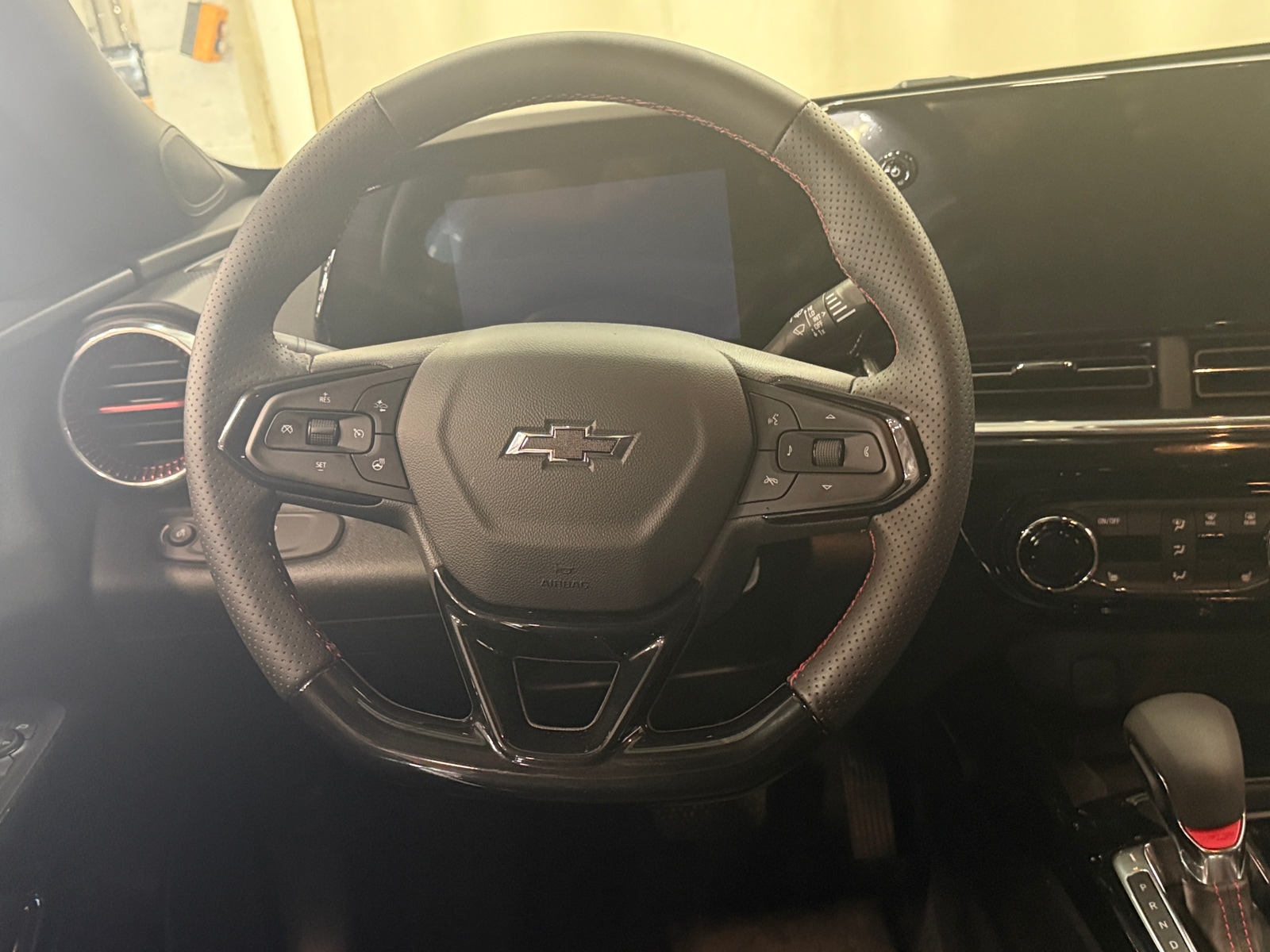Thumbnail: 2025 Chevrolet Trax - 4