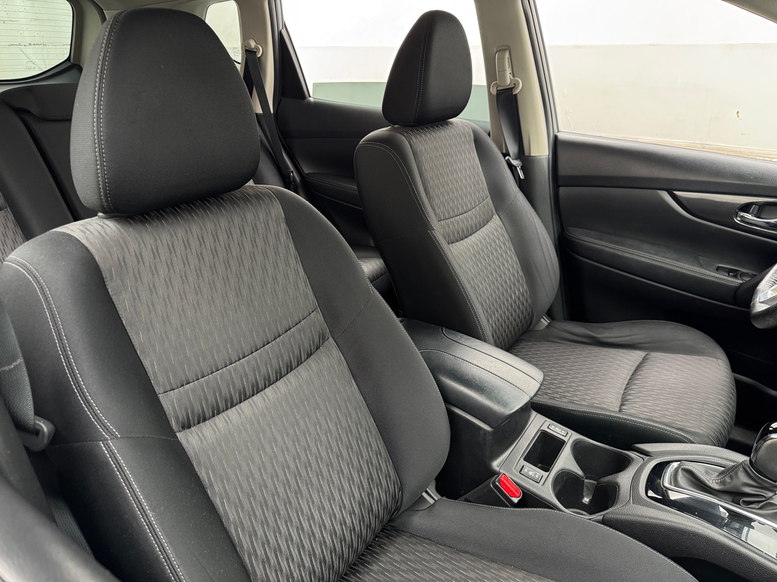 Thumbnail: 2018 Nissan Rogue - 2