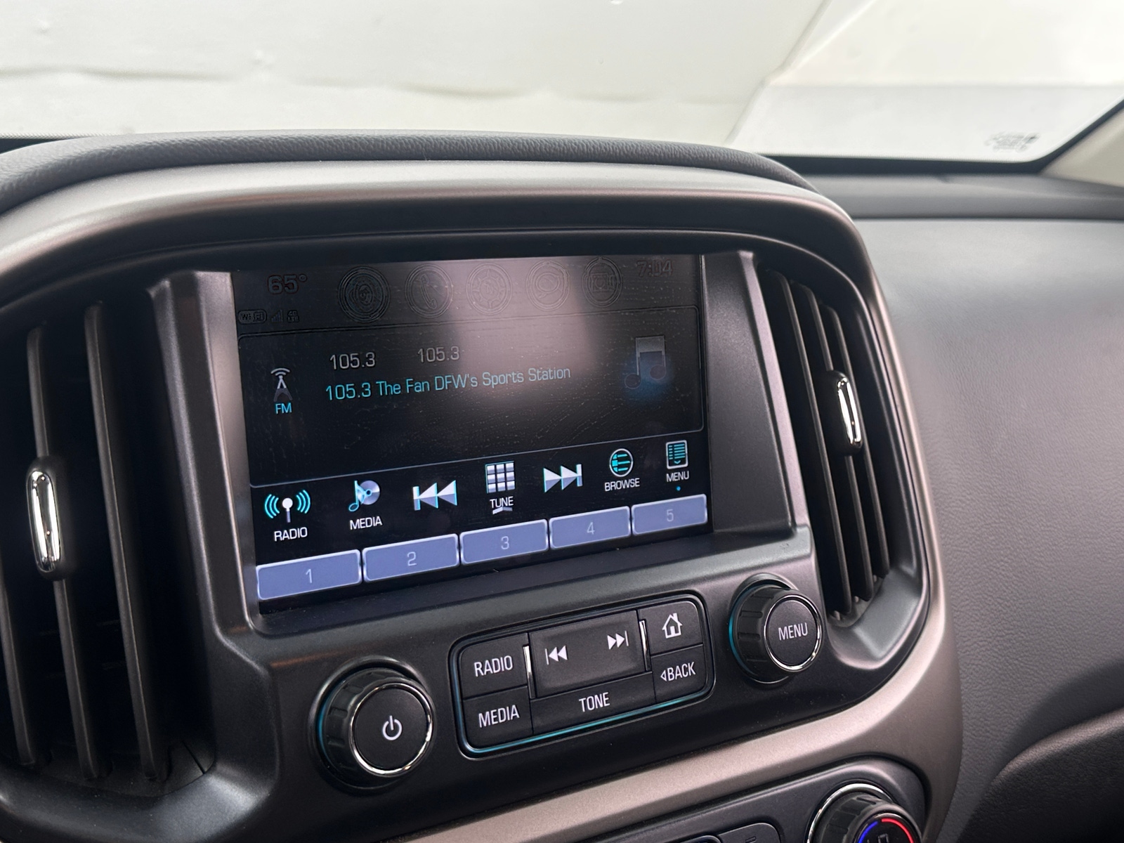 Thumbnail: 2018 Chevrolet Colorado - 4