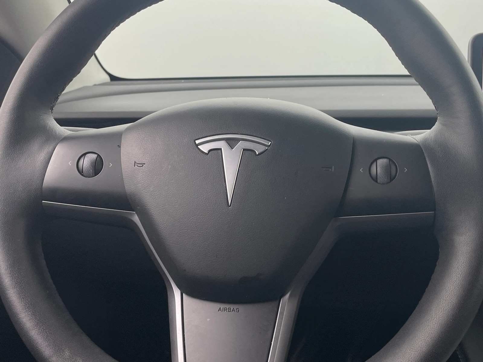 Thumbnail: 2022 Tesla Model Y - 4