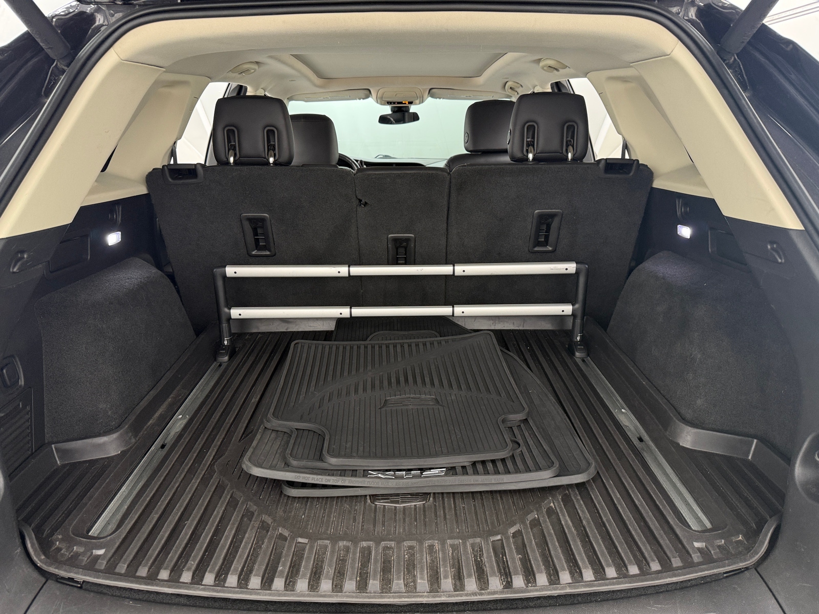Thumbnail: 2017 Cadillac XT5 - 6