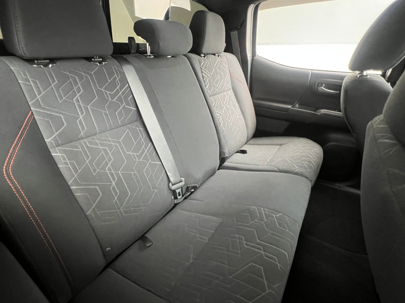 Thumbnail: 2016 Toyota Tacoma - 6