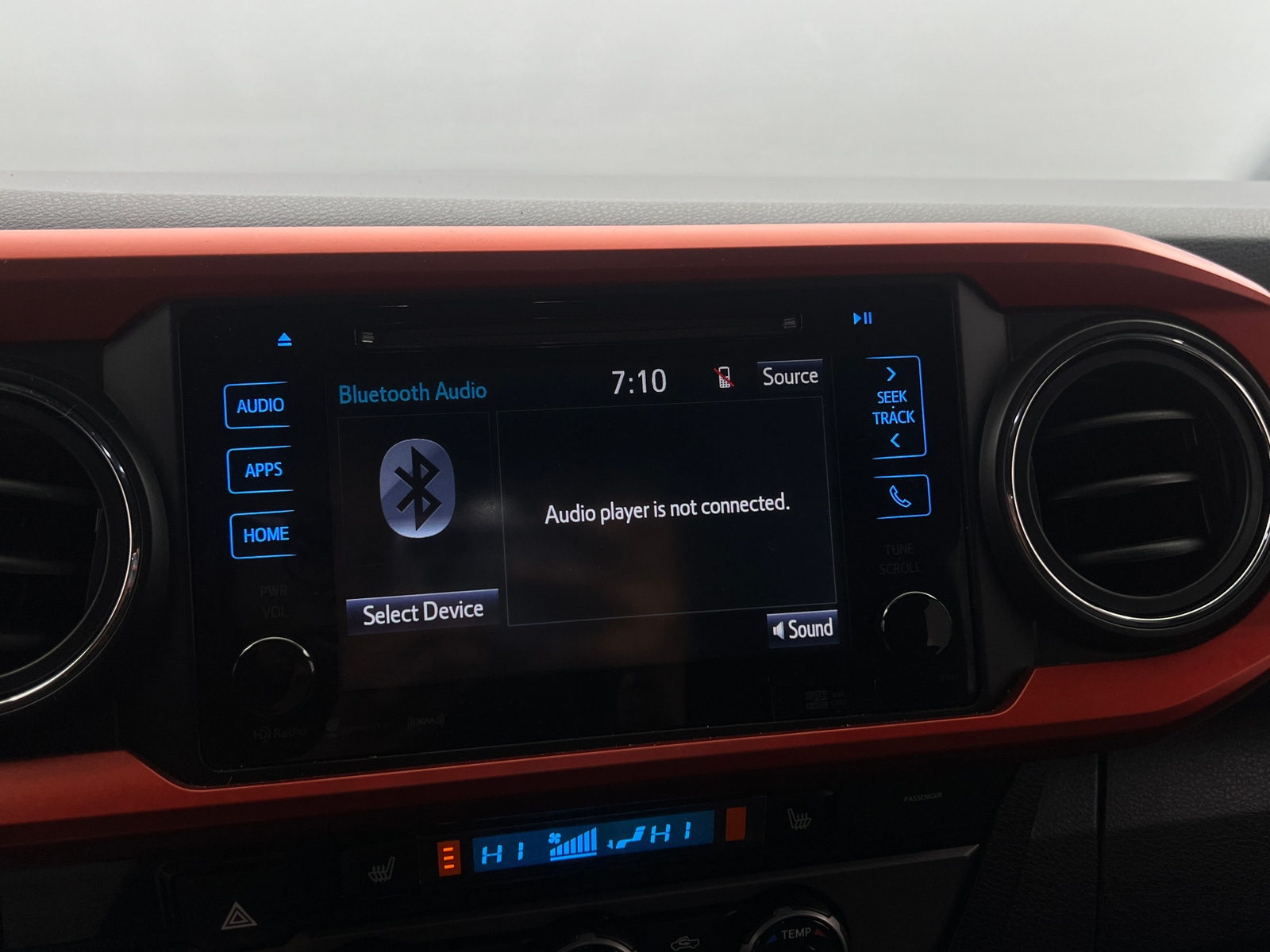 Thumbnail: 2016 Toyota Tacoma - 4