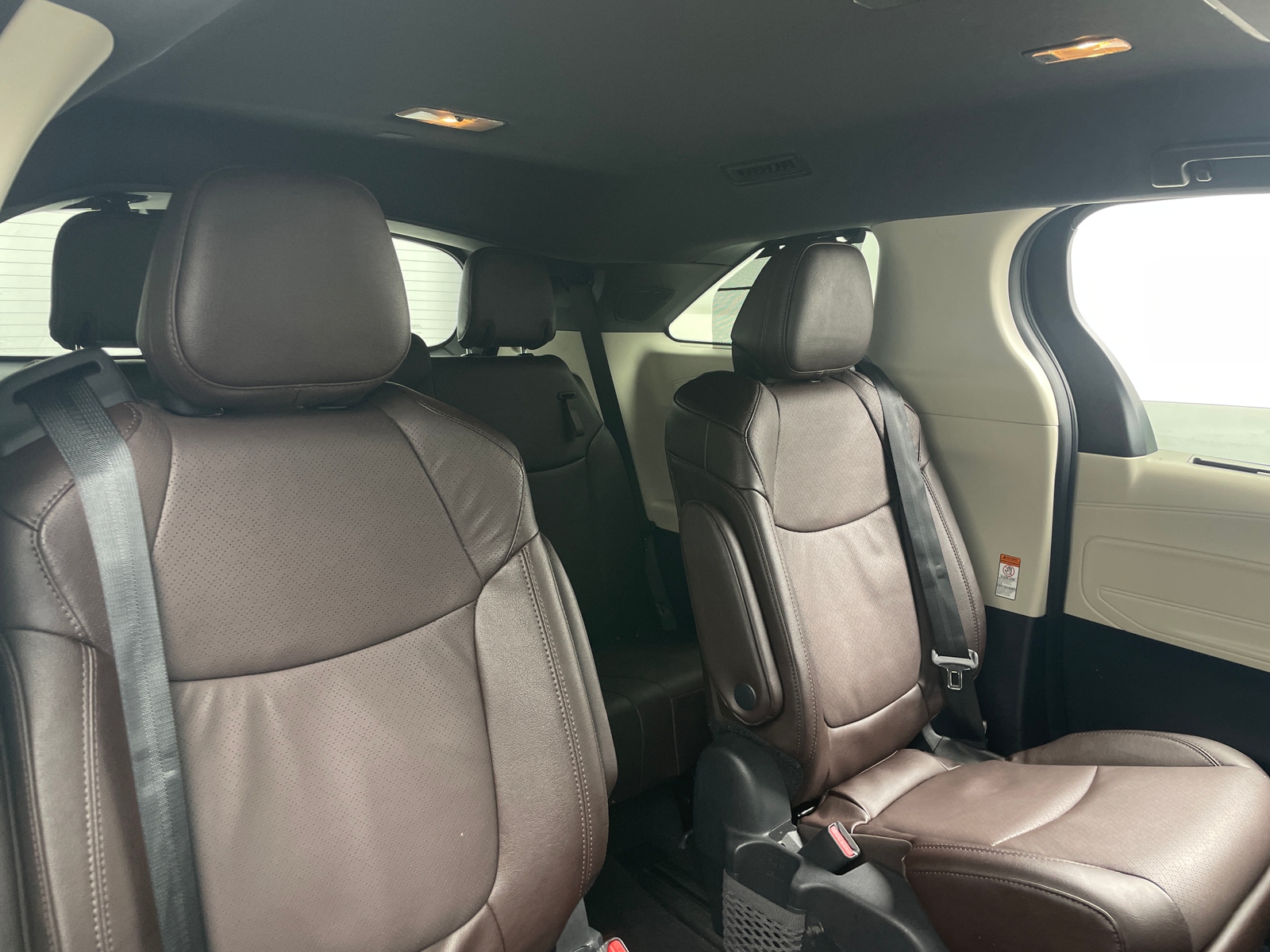 Thumbnail: 2023 Toyota Sienna - 5