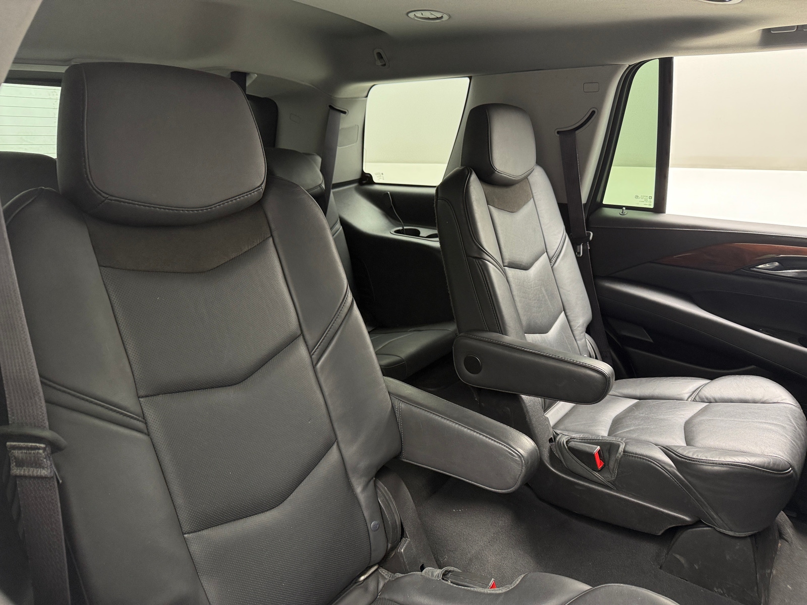 Thumbnail: 2015 Cadillac Escalade - 5