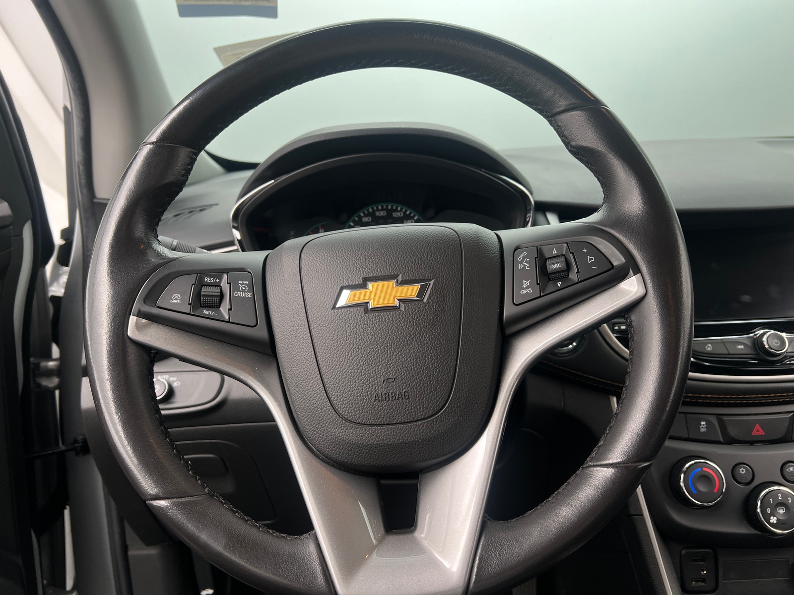 Thumbnail: 2021 Chevrolet Trax - 5