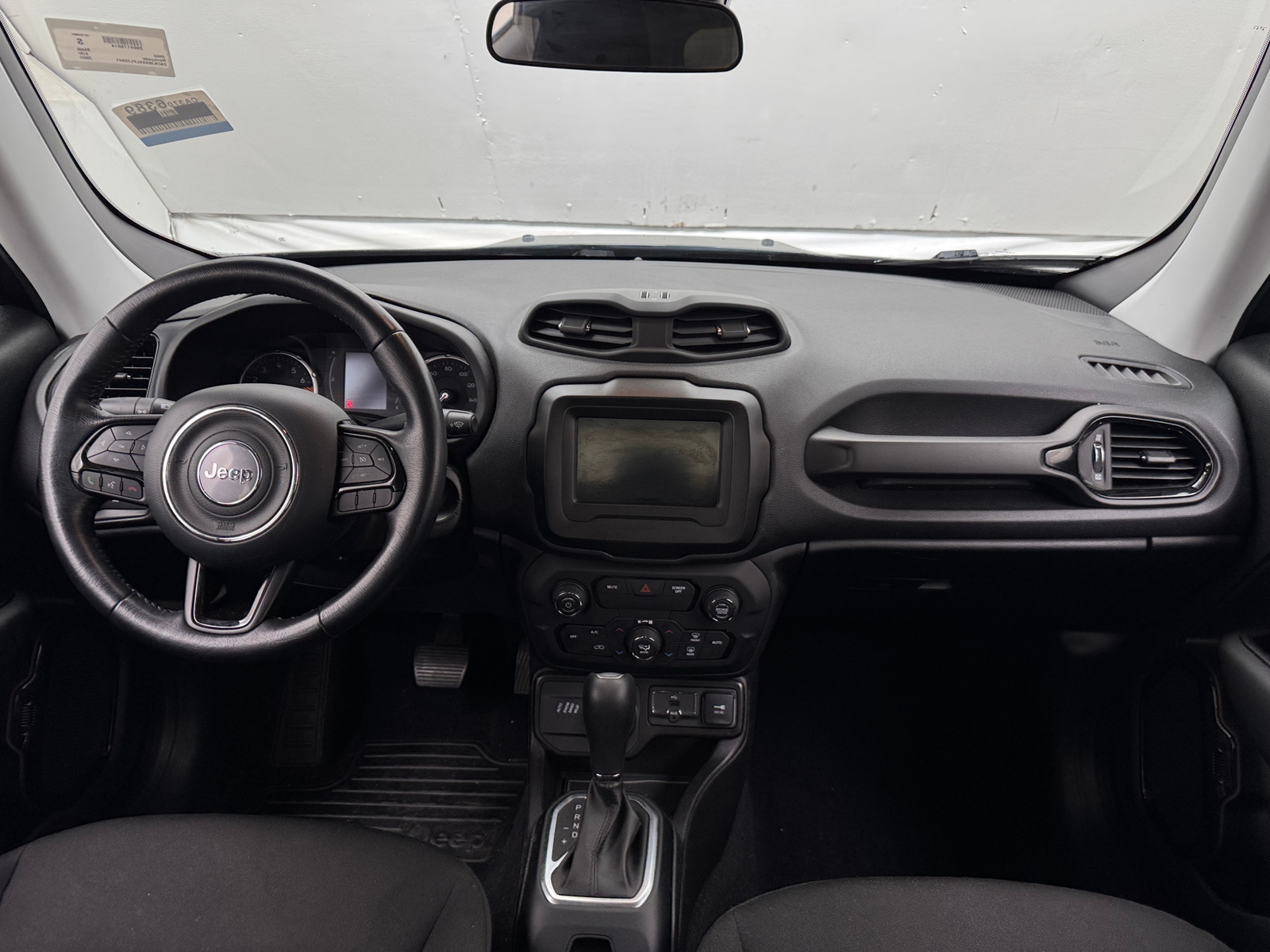Thumbnail: 2020 Jeep Renegade - 3