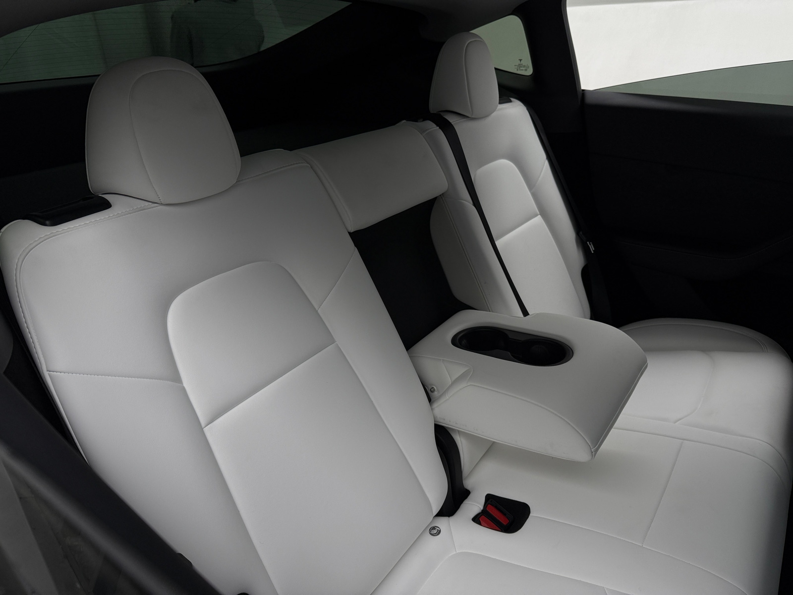 Thumbnail: 2023 Tesla Model Y - 4