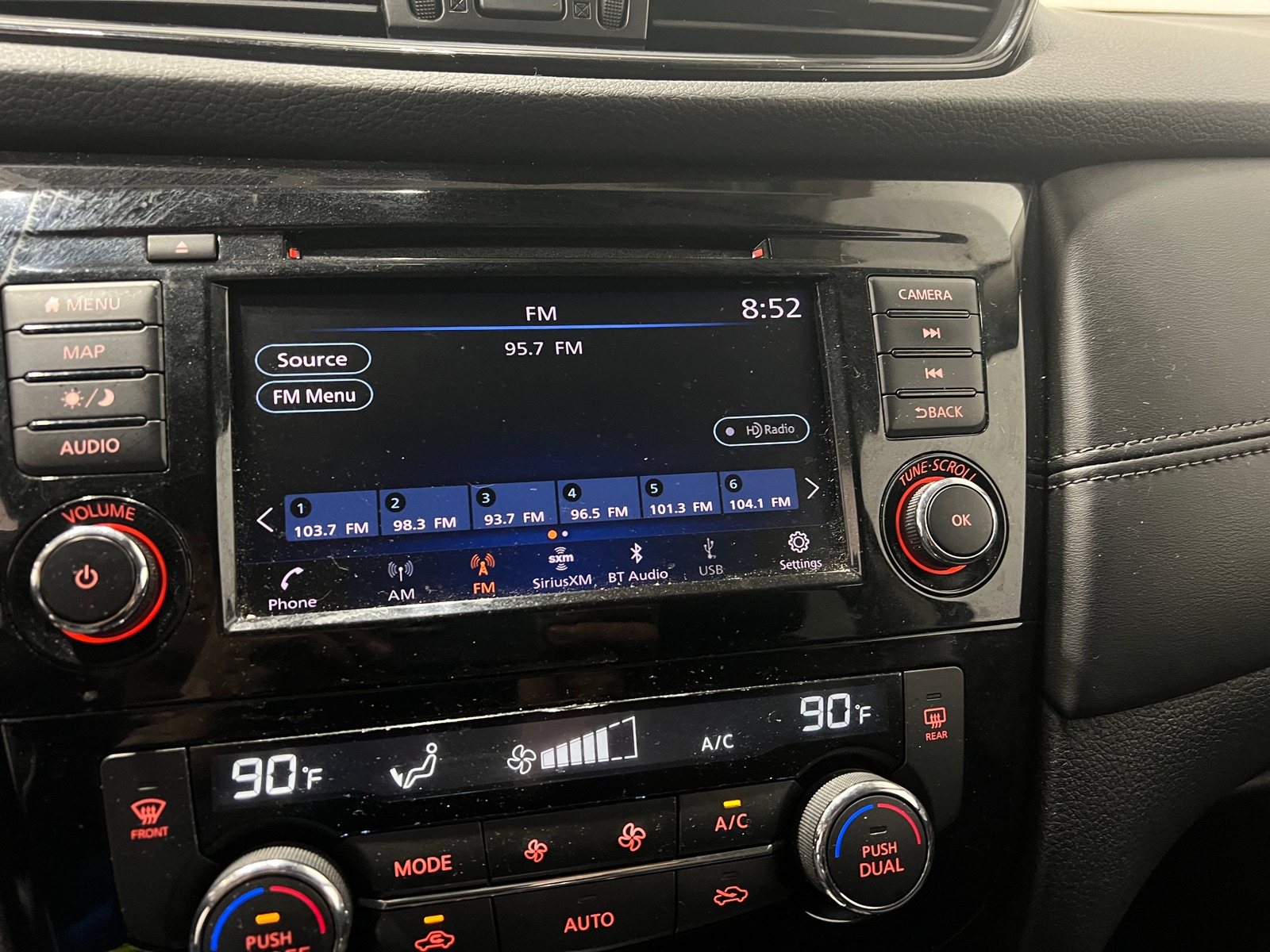 Thumbnail: 2018 Nissan Rogue - 3