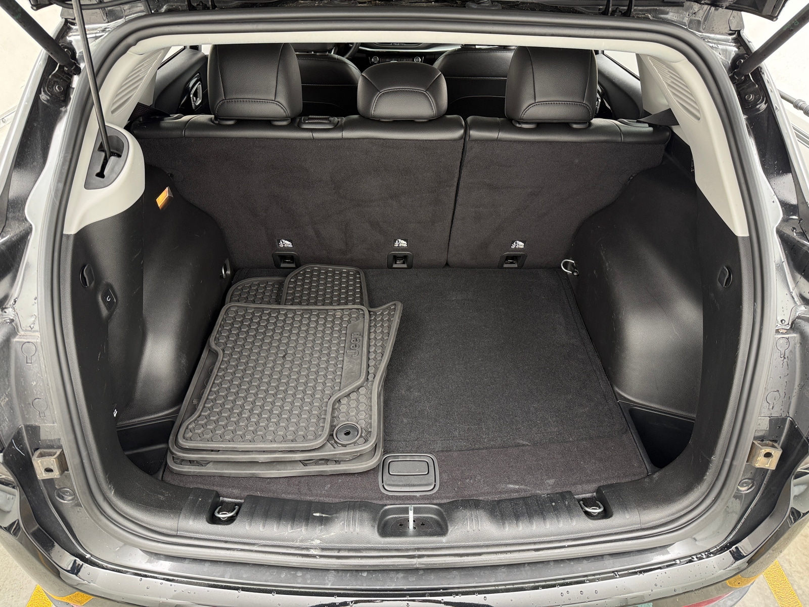 Thumbnail: 2022 Jeep Compass - 6