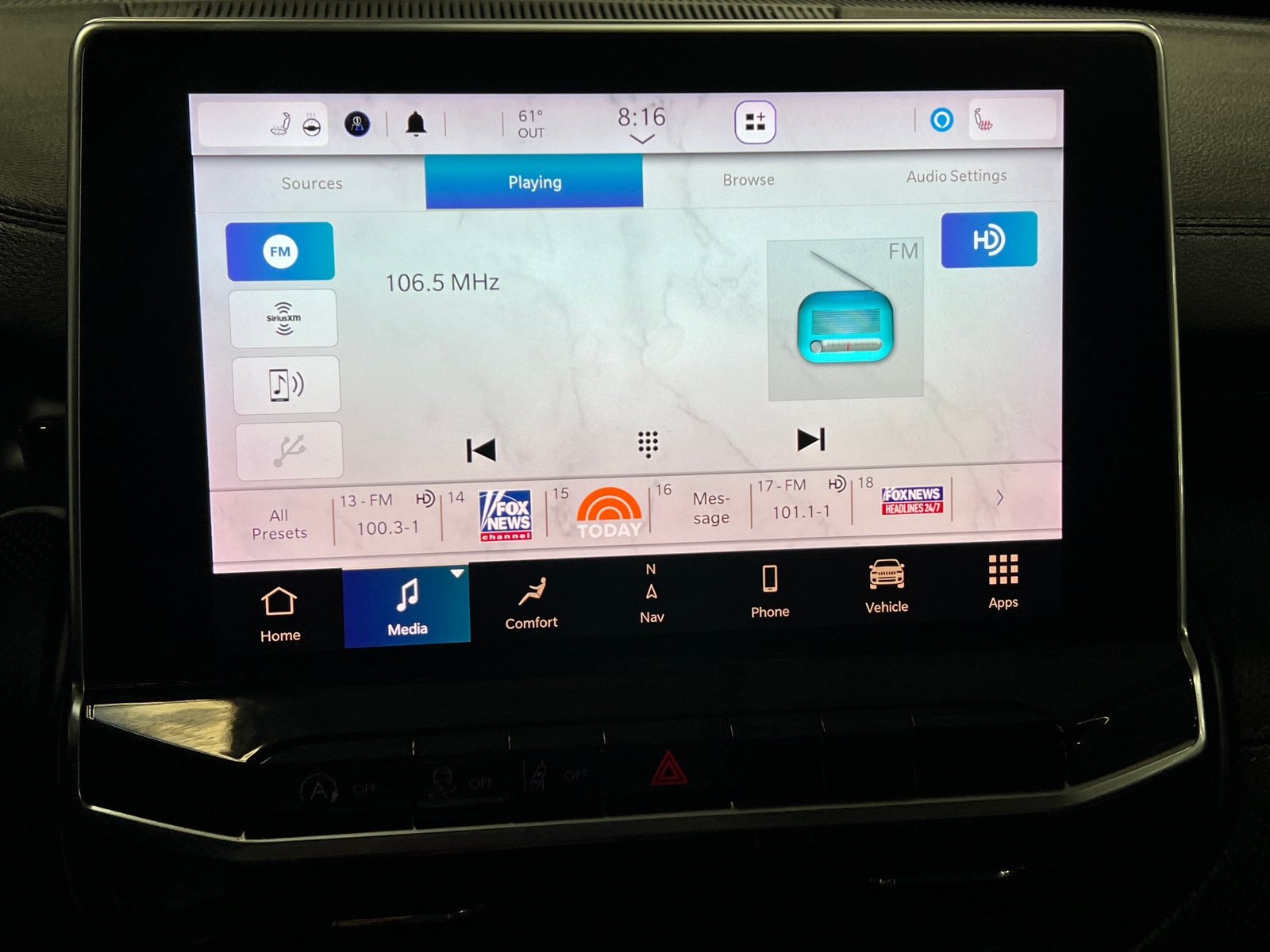 Thumbnail: 2022 Jeep Compass - 3