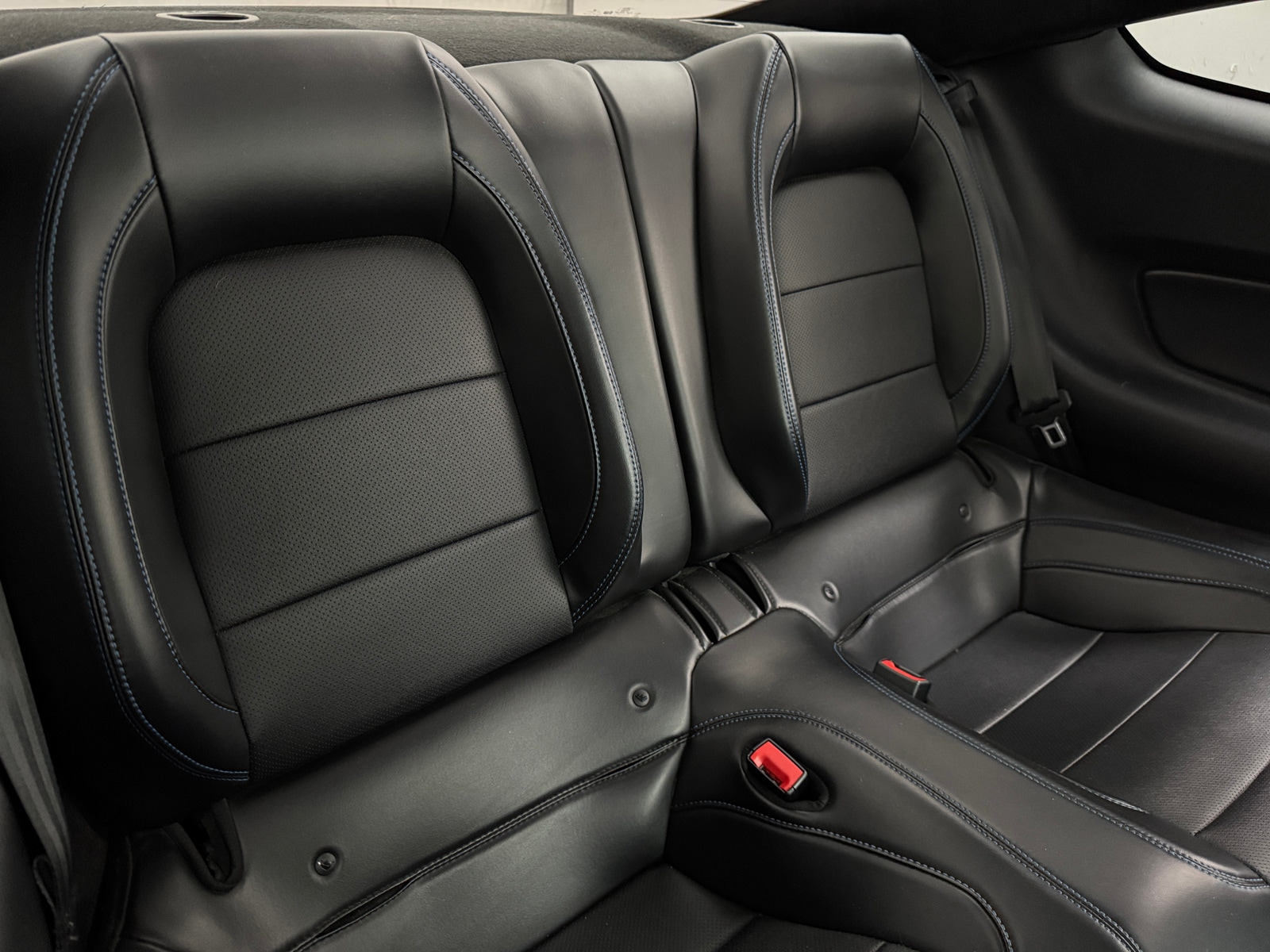 Thumbnail: 2019 Ford Mustang - 4