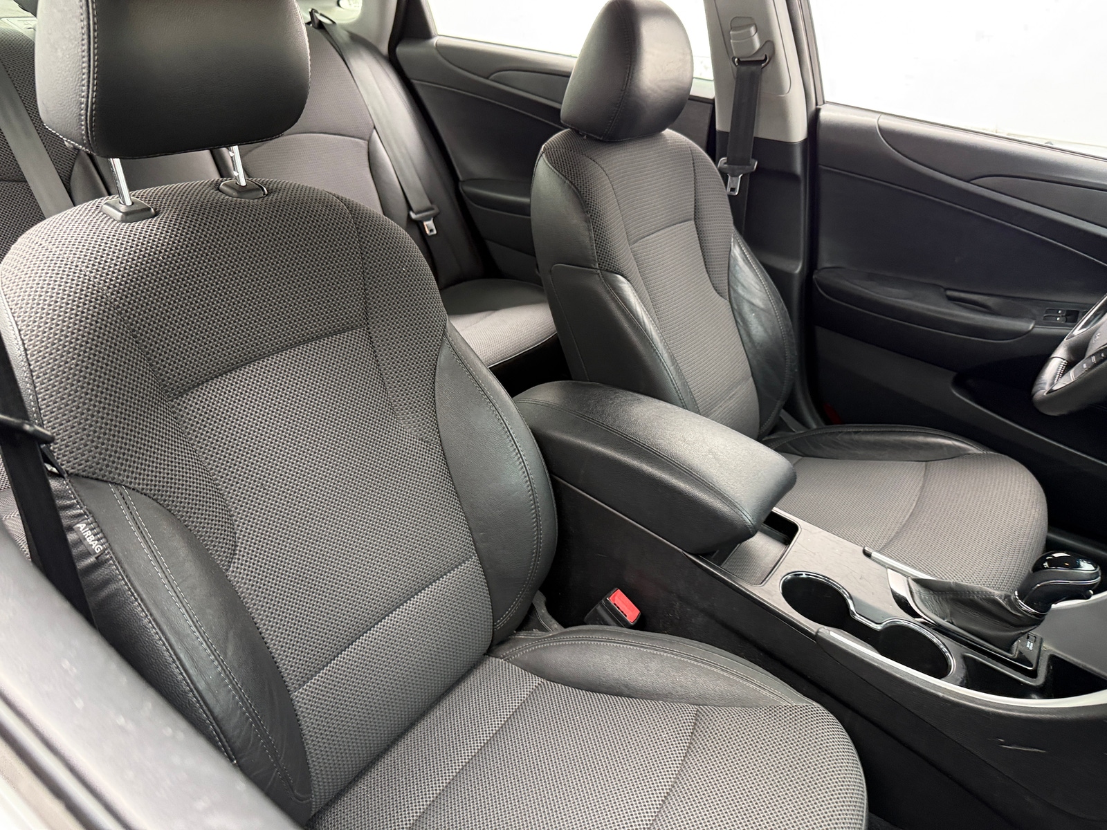 Thumbnail: 2012 Hyundai Sonata - 2