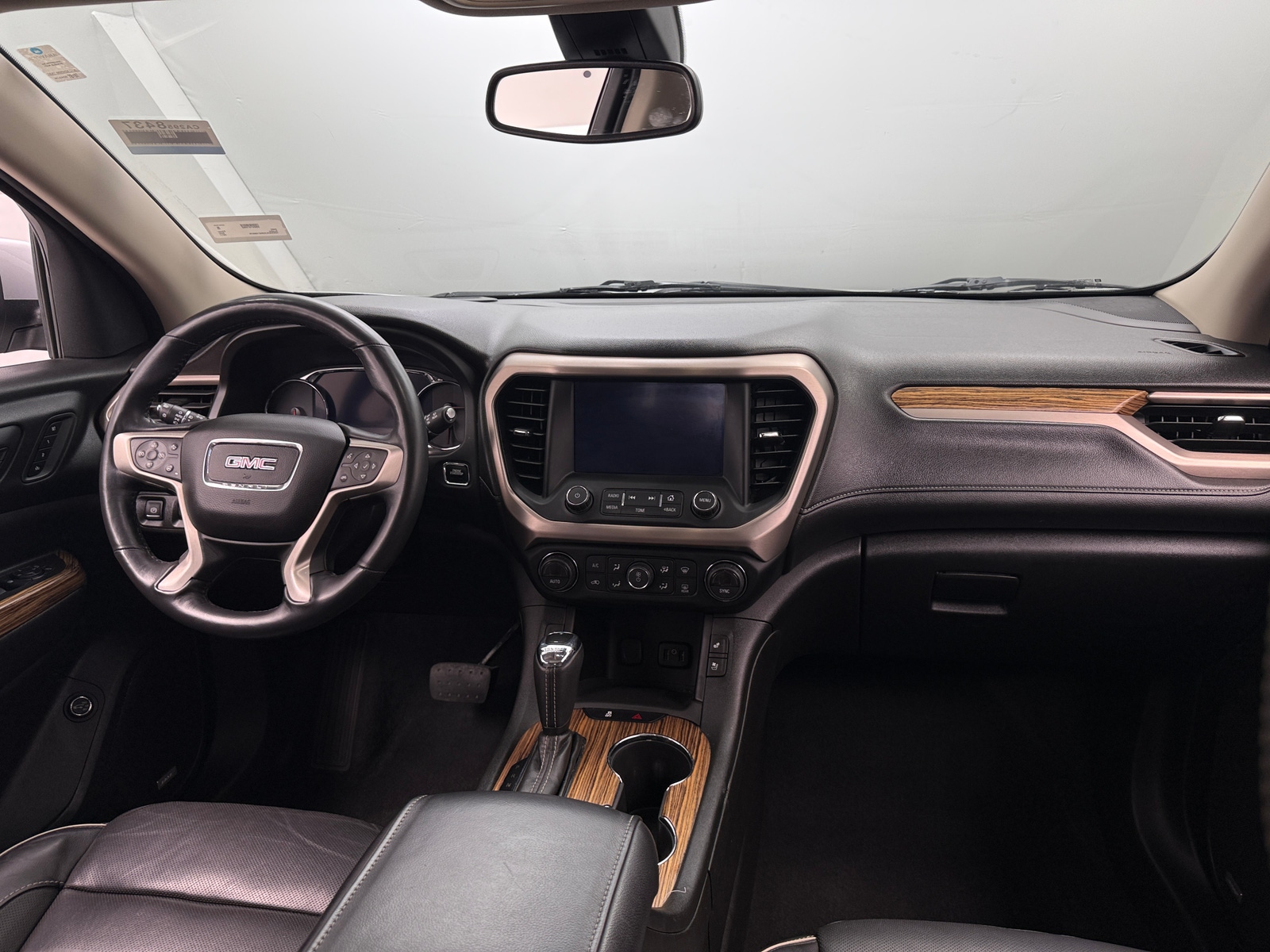 Thumbnail: 2017 GMC Acadia - 2