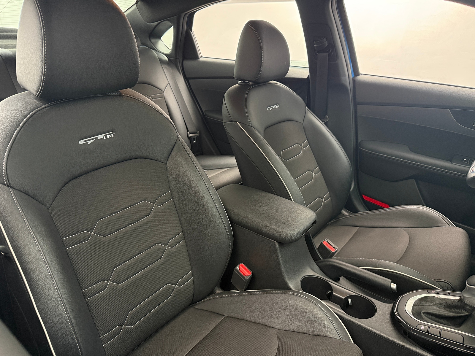 Thumbnail: 2022 Kia Forte - 2