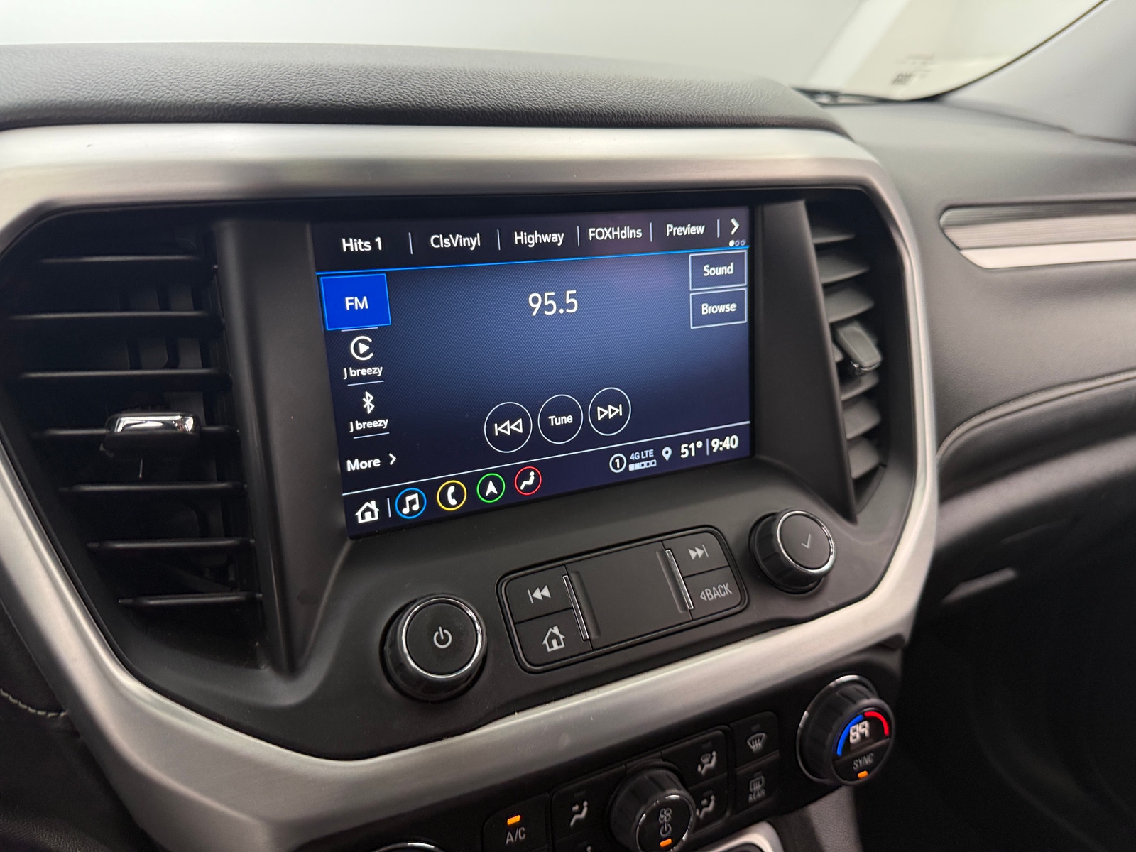 Thumbnail: 2022 GMC Acadia - 3