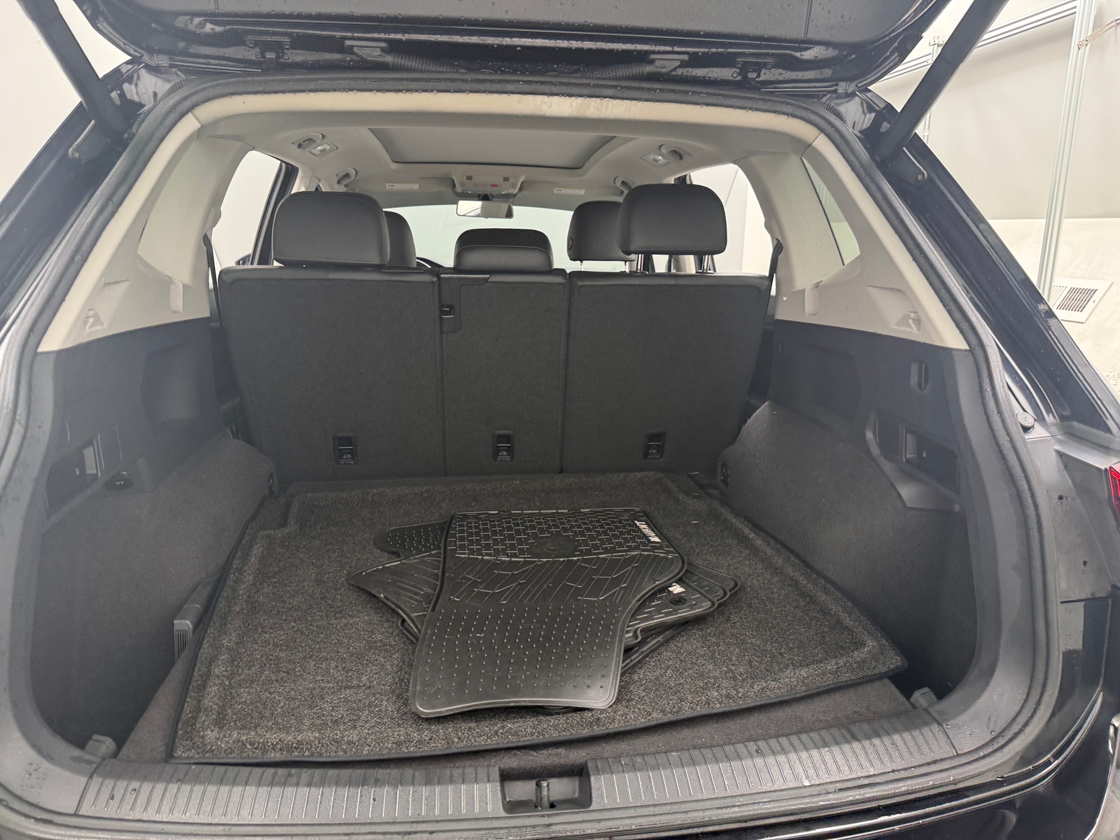 Thumbnail: 2018 Volkswagen Tiguan - 6