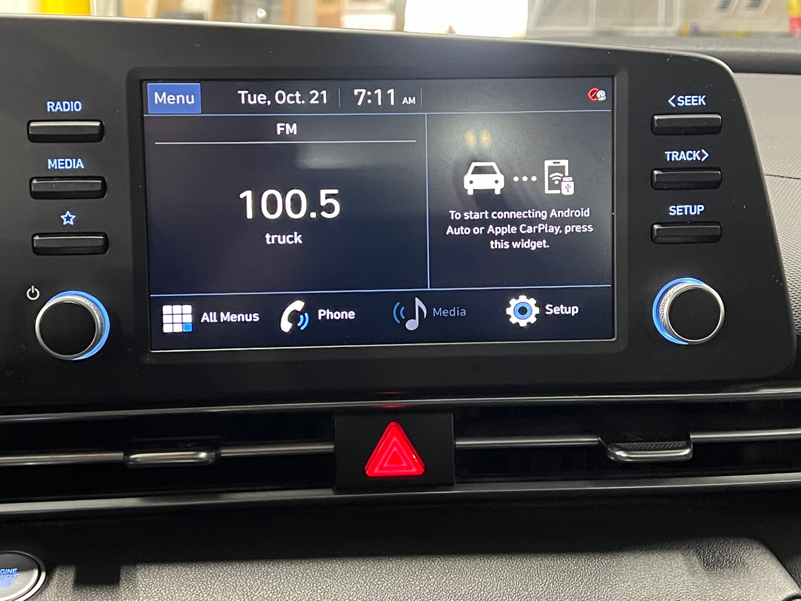 Thumbnail: 2021 Hyundai Elantra - 4