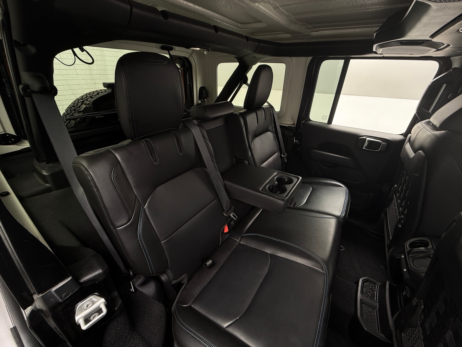 Thumbnail: 2021 Jeep Wrangler - 6