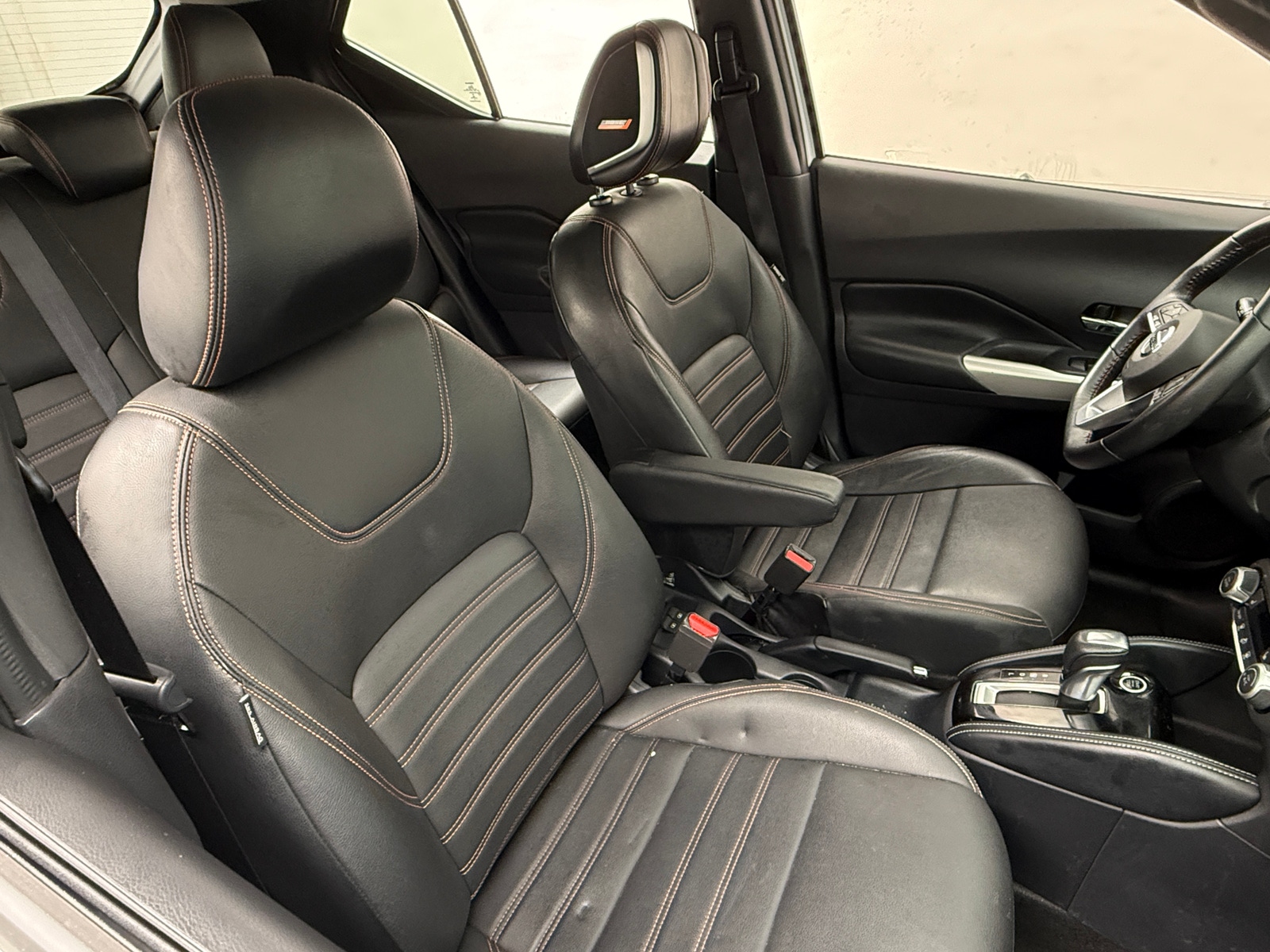 Thumbnail: 2019 Nissan Kicks - 2