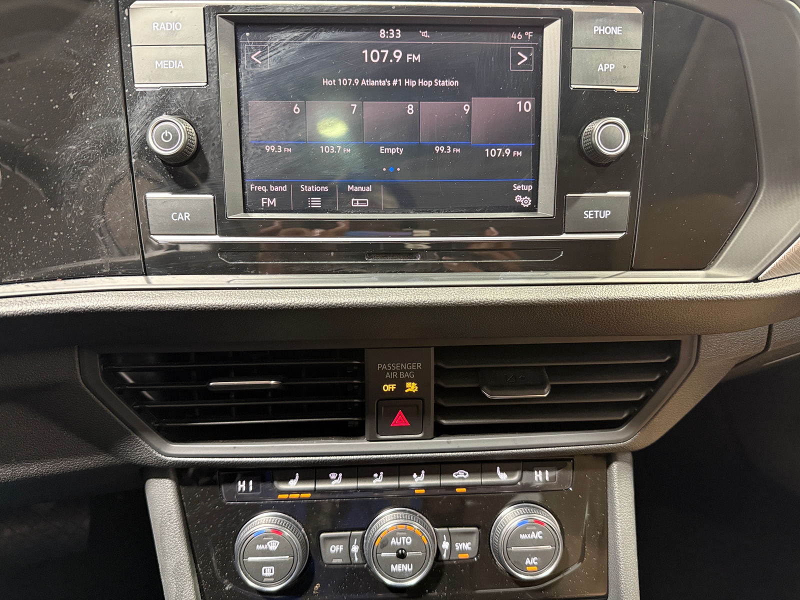 Thumbnail: 2019 Volkswagen Jetta - 3