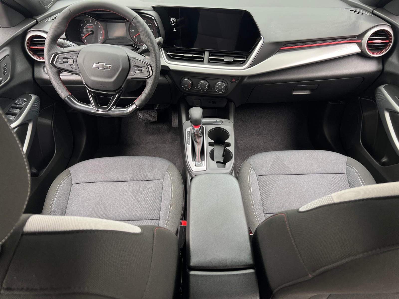 Thumbnail: 2025 Chevrolet Trax - 3