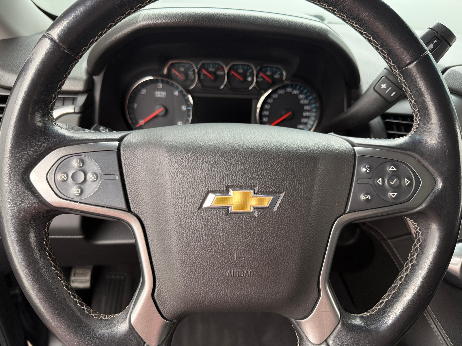 Thumbnail: 2020 Chevrolet Tahoe - 5